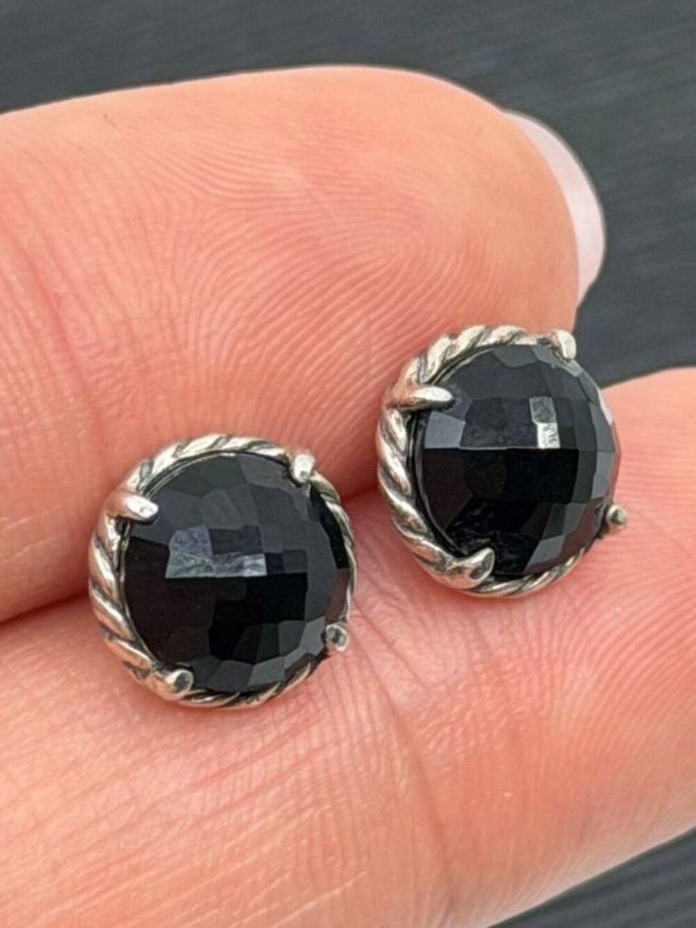 Authentic david yurman stud earrings black onyx and sterling silver